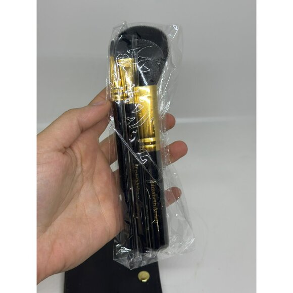 NEW Elizabeth-Arden 3-Piece Makeup Brush Set with Case – Essential Travel Kit - Picture 3 of 4